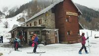 Refuge Terzo Alipni dans la vallée Etroite Refuge Terzo Alipni dans la vallée Etroite